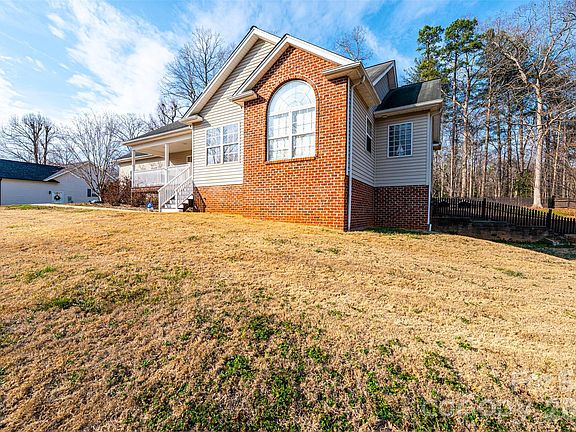 2nd image of 8839 Shepherd Ct