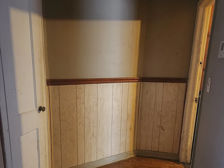 4604 Burks Rd #4 — Photo 2