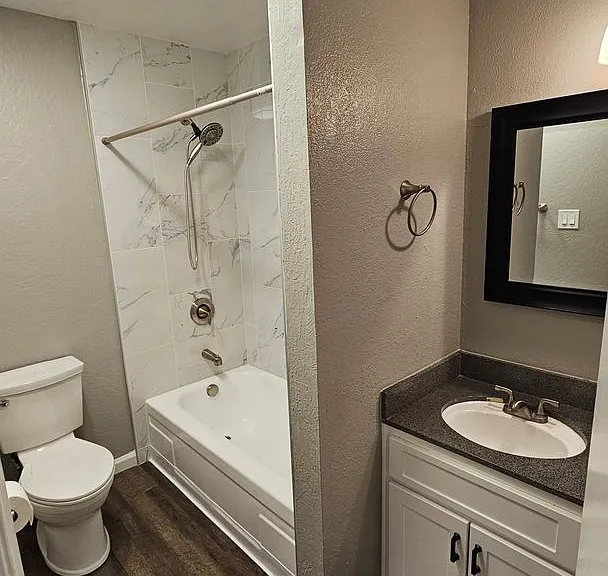 Providence House Apartments — Photo 4