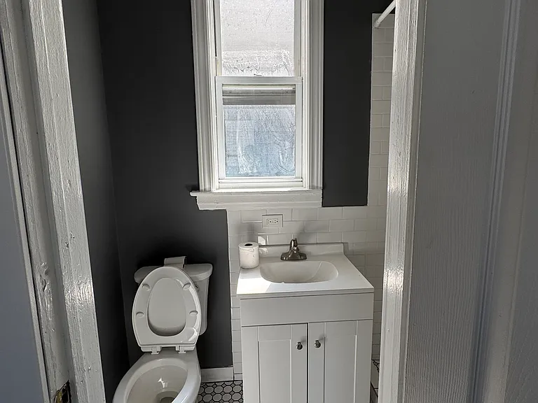 2714 W 24th Pl #2R — Photo 7