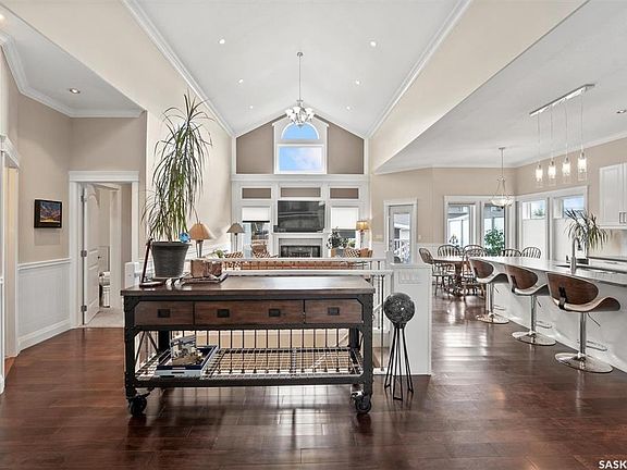 4th image of 607 Werschner Cres