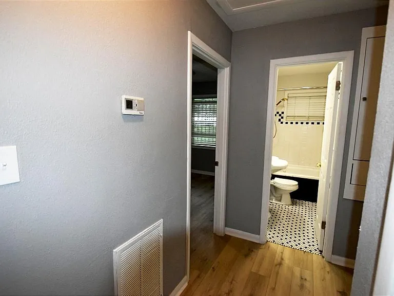 10213 Fairland Dr — Photo 12