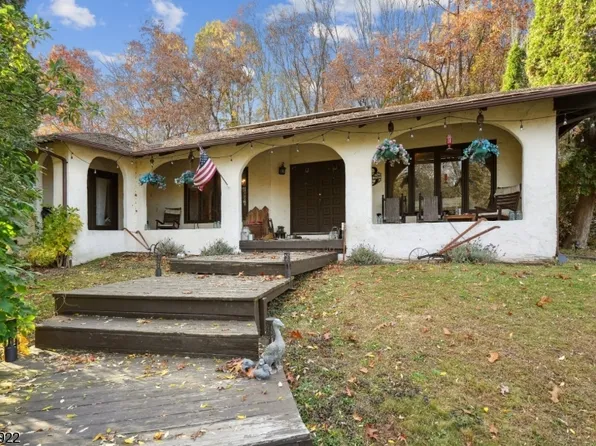125 Frank Chandler Rd, Hampton Twp., NJ 07860