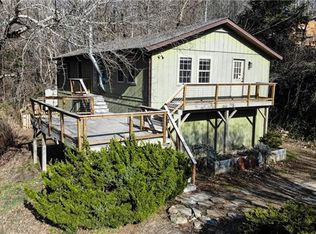 323 Azalea Rd E, Asheville, NC 28805