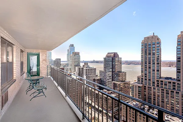 Sold by Brown Harris Stevens | media 6