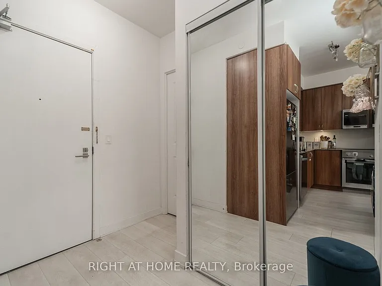 4655 Glen Erin Dr #206 — Photo 24