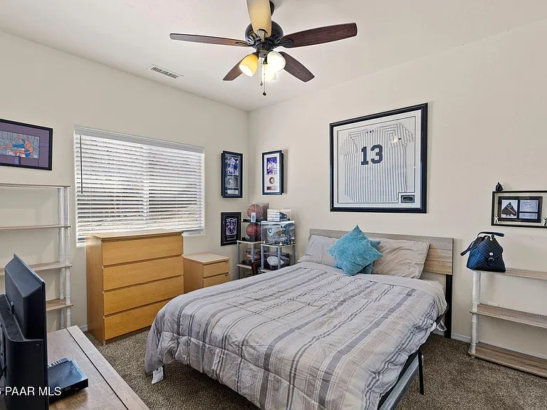 8501 E Leigh Dr #B — Photo 4