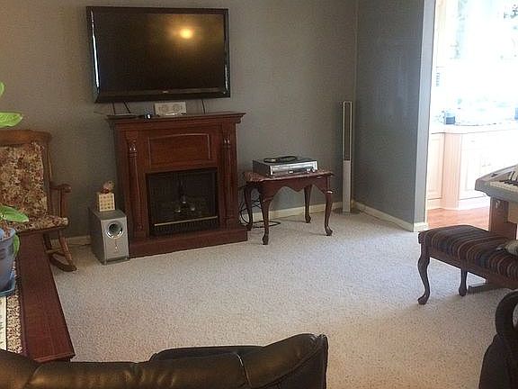 2nd image of 1836 Legare Ln
