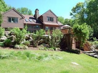 36 Chardavoyne Rd, Warwick, NY 10990