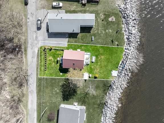 4th image of 218 Joe Fultz Blvd