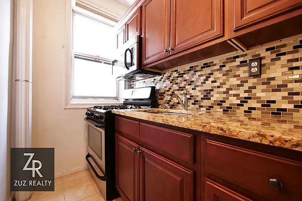 Rented by Zuz Realty | media 1