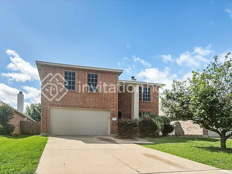 1321 Gayle St — Photo 1