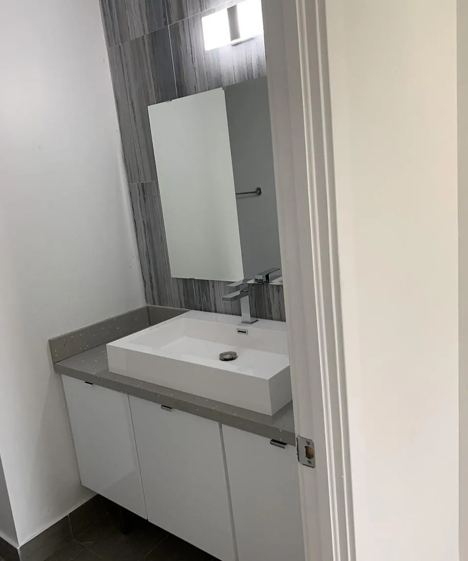 Studio, 650 sqft, $1,625 — Photo 3