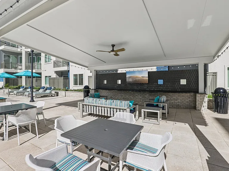 Lura Vegas Apartments — Photo 49