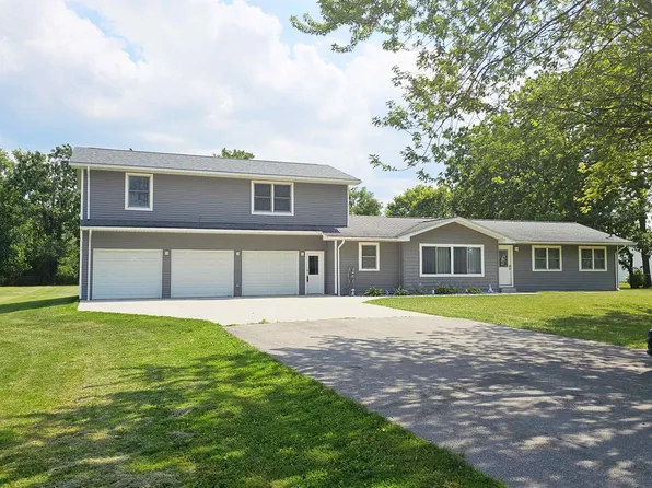 1735 S Fraser Rd, Kawkawlin, MI 48631