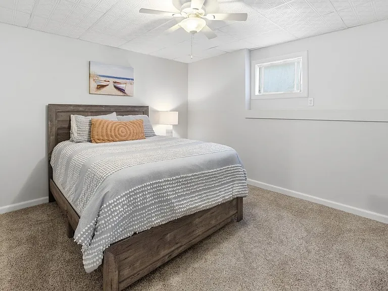 376 Peachtree Dr — Photo 40