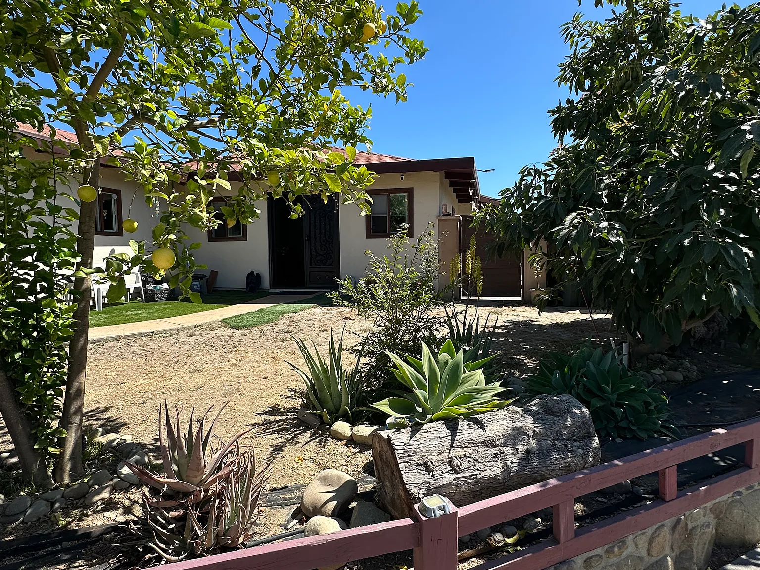 2 bed, 973 sqft, $4,500 — Photo 2