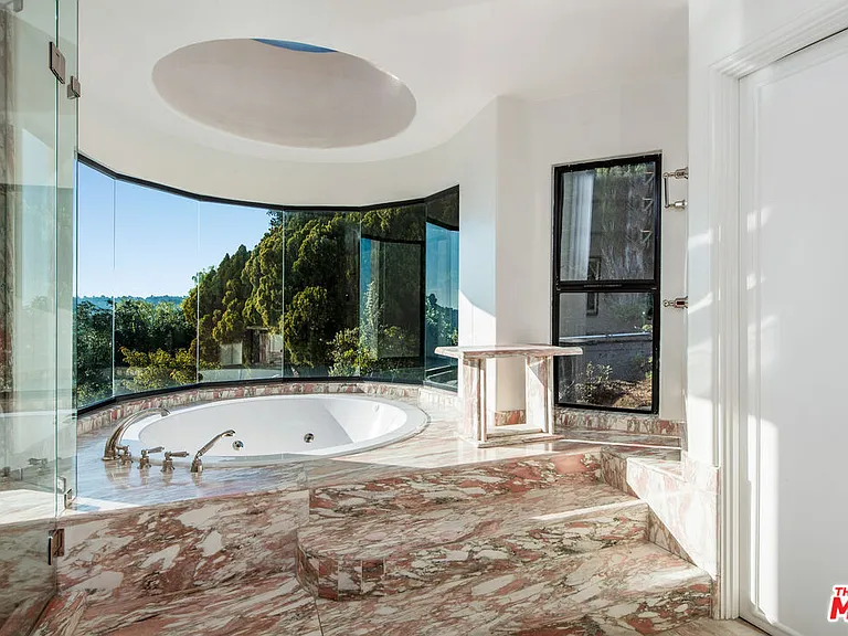7940 Vulcan Dr — Photo 13
