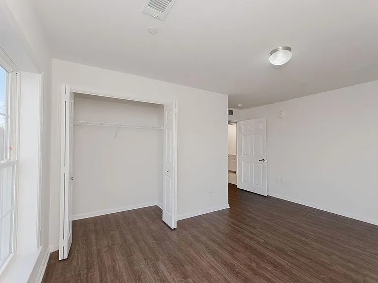 162-170 S Orange Ave #404 — Photo 8