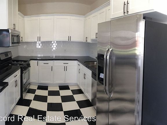 5th image of 1415 S Sherbourne Dr