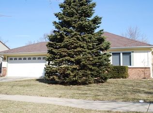 96 Longbeach Rd, Montgomery, IL 60538