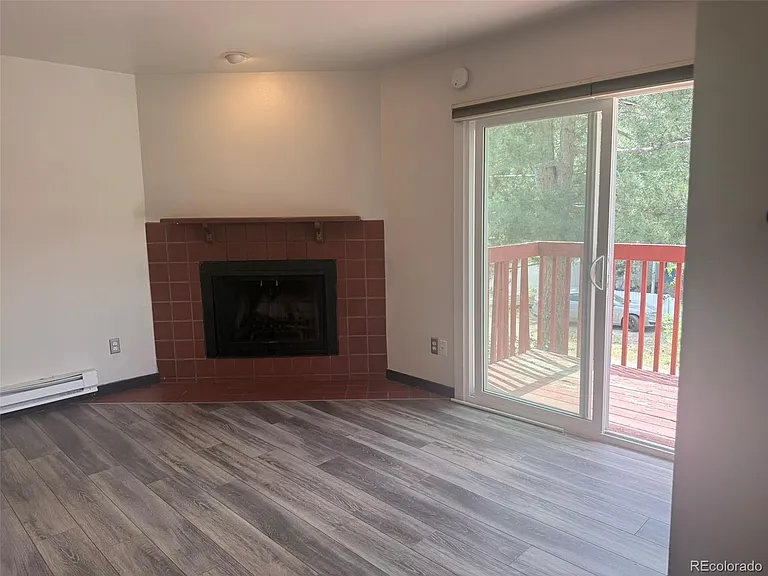 2024 Goss St #8 — Photo 10