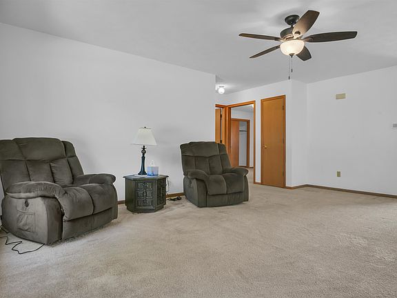 4th image of 2110 30th Ave Unit 12