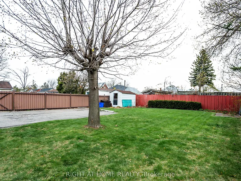 224 College Ave #MAIN FLLOOR — Photo 16