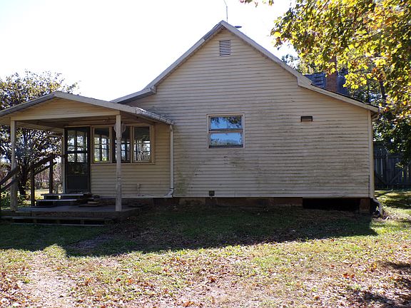 3rd image of 5237 Beaucoup Rd