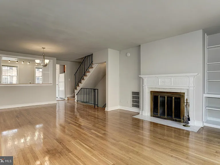 2531 Queen Annes Ln NW — Photo 9