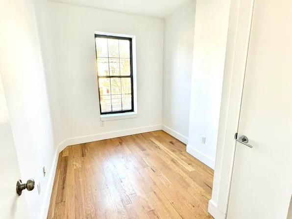 1320 Sterling Place image 10 of 13