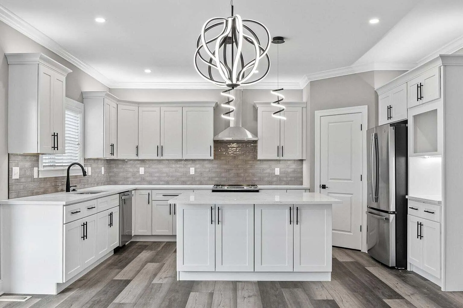 5 bed, 6.0 bath, 3512 sqft, $3,895 — Photo 4