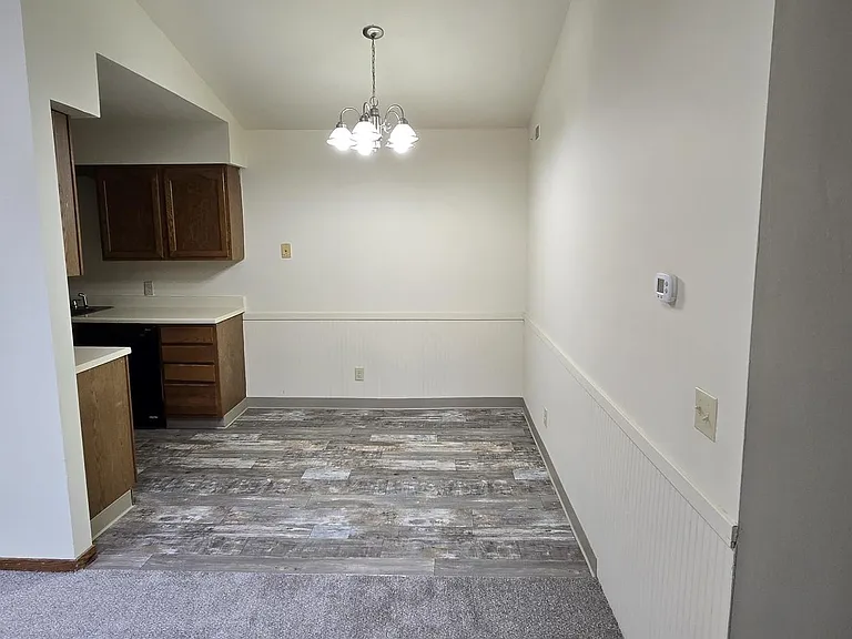 Creekstone Apartments — Photo 17