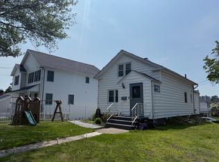 479 Wayne St, Bridgeport, CT 06606