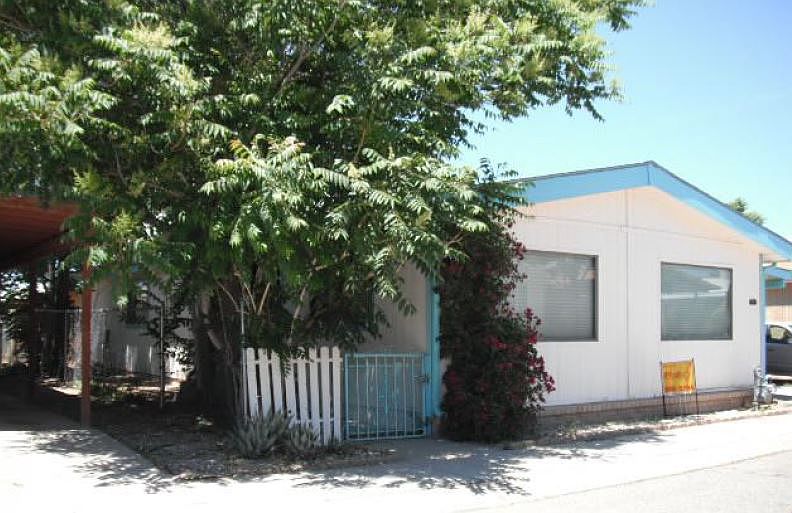 2nd image of 8549 Stream St NE