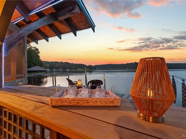 14445 Driftwood Dr, Northport, AL 35475