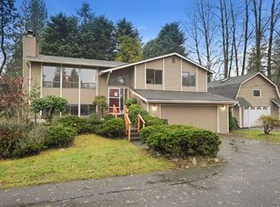 13624 Lake Rd, Lynnwood, WA 98087