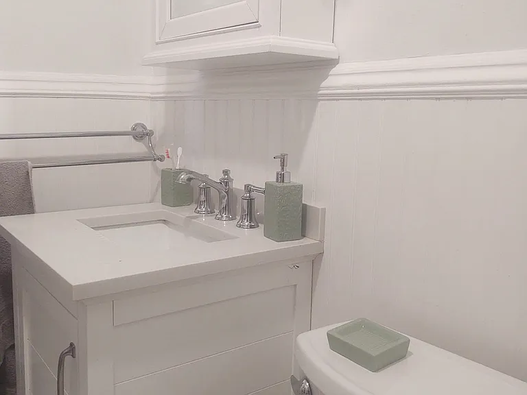 Updated Full Bath