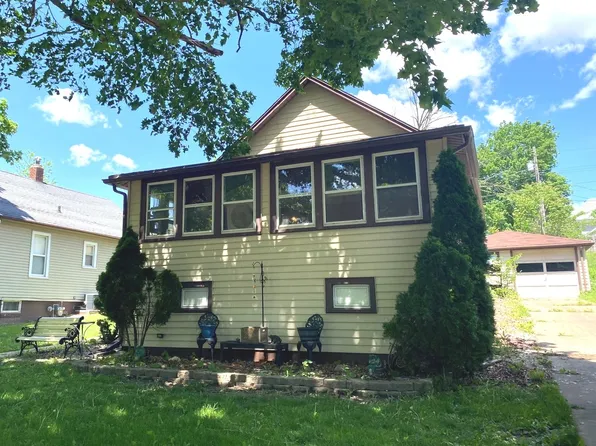 406 E Saint Paul St, Spring Valley, IL 61362