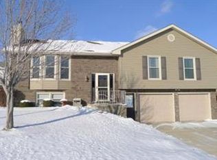 822 Peach Tree St, Excelsior Springs, MO 64024