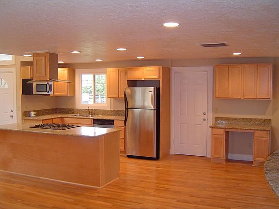 Gourmet Kitchen