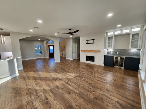 3817 Overlook Ct, The Colony, TX 75056