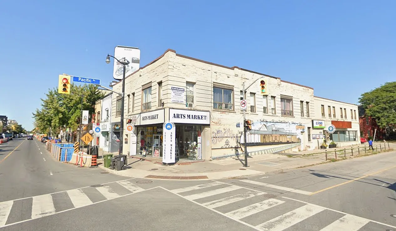2980 Dundas Street West — Photo 1
