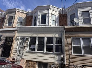 909 Maple Ter, Darby, PA 19023