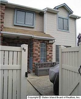 1st image of 48 Gina Ct