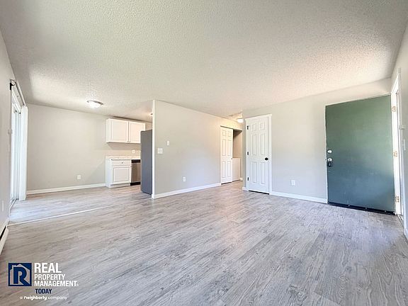 3rd image of 1408-1414 Josephine Ct SE #1410