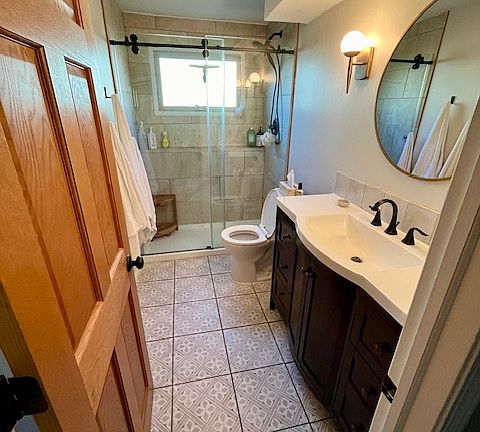 Downstairs full bath