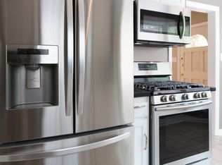 1541 1/2 Hauser Blvd, Los Angeles, CA 90019