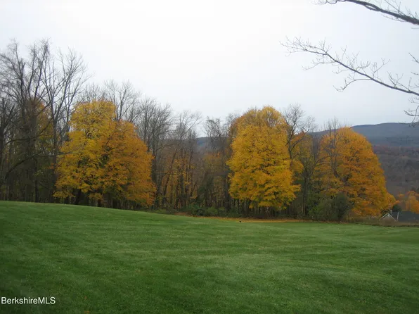 1 Kingsmont Ln, Adams, MA 01220