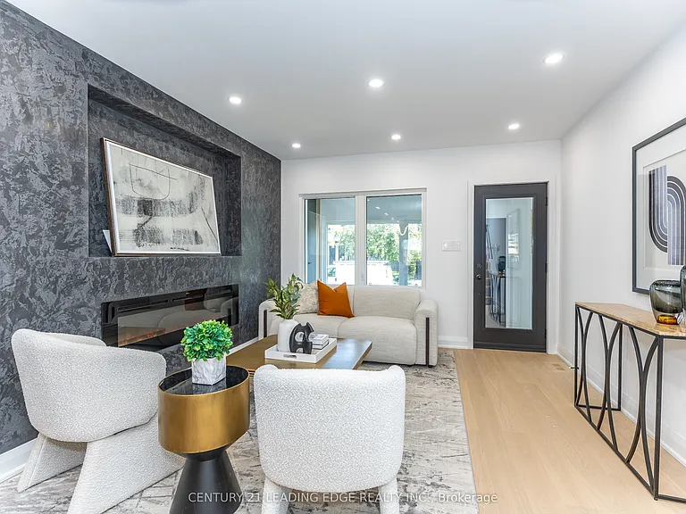12 Marigold Ave — Photo 6